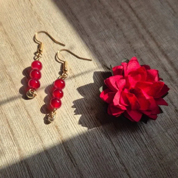 Handmade Short Red Bead Earrings - Picture 1 of 3